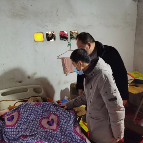 永嘉县民政局“五个一”应对寒潮来袭温暖困难群众